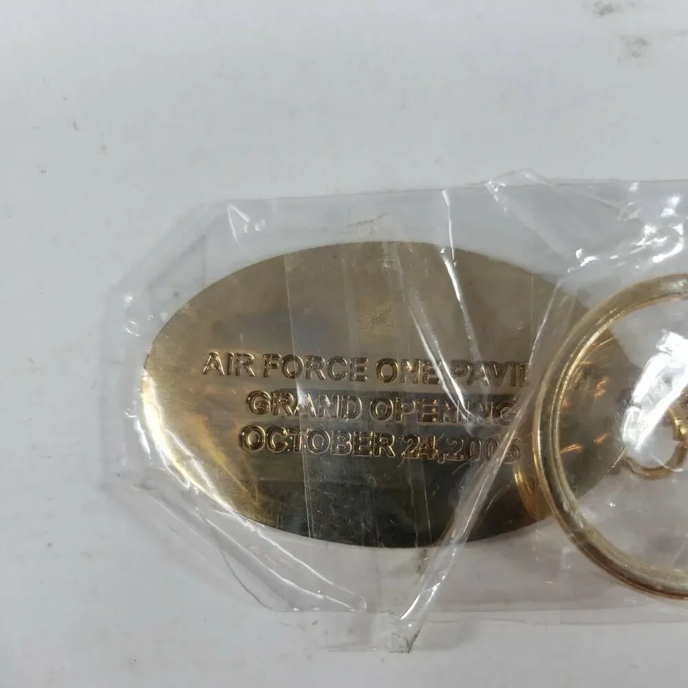 Air Force One Pavilion Grand Opening Key Chain Ronald Reagan New October 2005